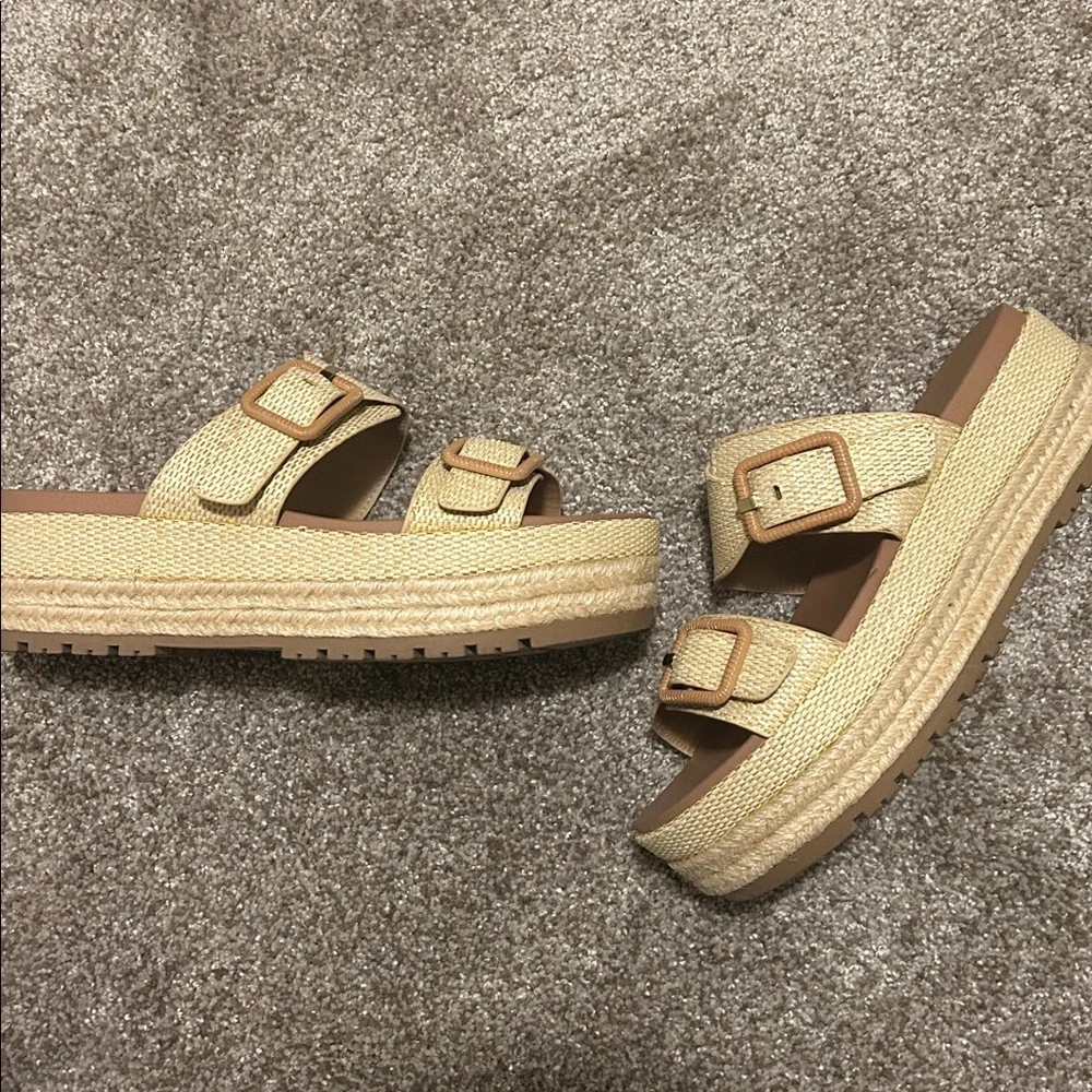 Soda Women Round Toe Double Buckle Strap Slip-On Platform Wedge Sandal - Picture 5 of 8